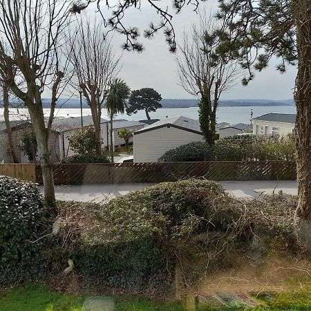 فندق Pine Ridge 59 Rockley Park Poole With Sea View Sleeps Six المظهر الخارجي الصورة