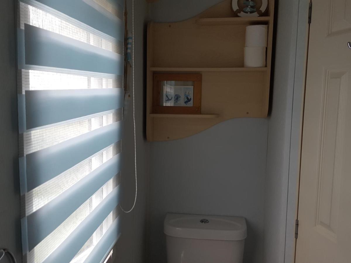 فندق Pine Ridge 59 Rockley Park Poole With Sea View Sleeps Six المظهر الخارجي الصورة